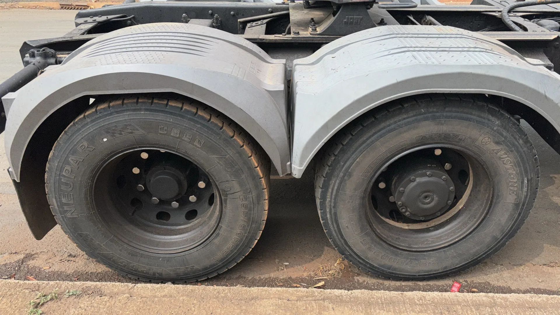 MB Axor 2040/2540 6x2 - Foto 10