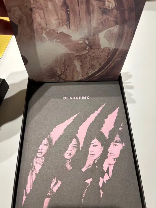 Caixa do Álbum Blackpink - Kill this Love (Black Version) - Foto 2