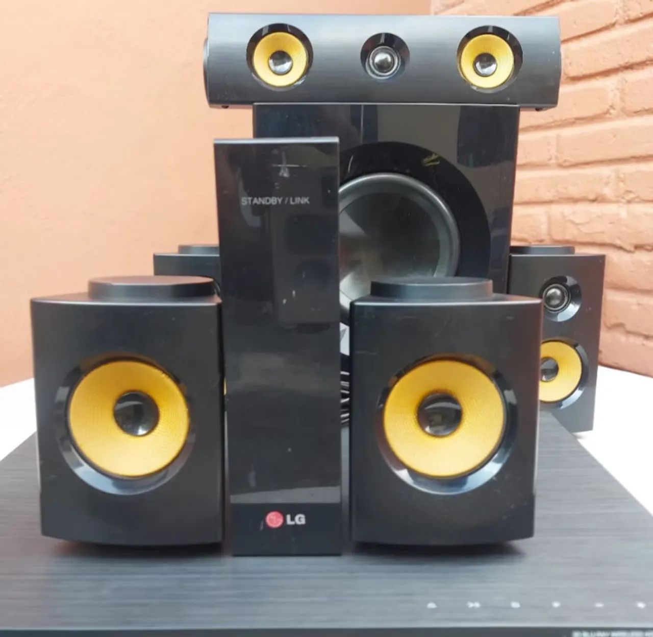 Home Theater LG Blu-ray 3D com 5.1 Canais - Foto 3