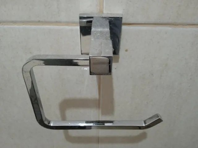 Suporte p/ papel higiênico em Aço / Inox Cinza 20 cm x 18 cm x 8 cm