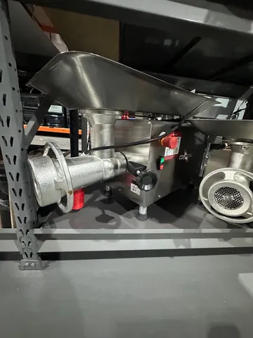 Picador de carne boca 98 inox 380v trifásico skymsen