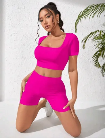 Conjunto academia short e top canelado