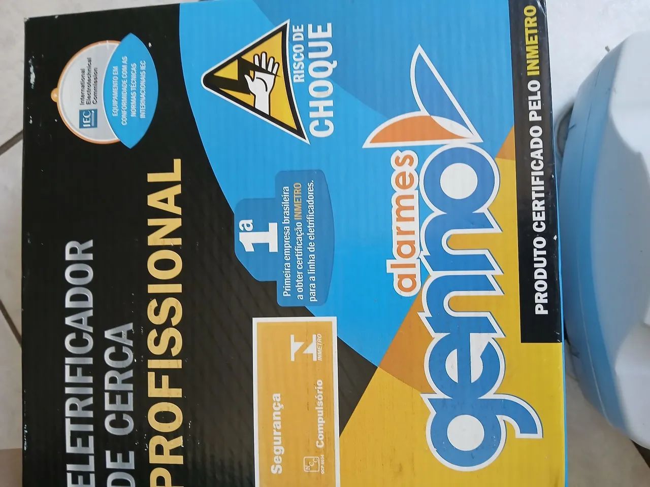 Eletrificador de cerca profissional 