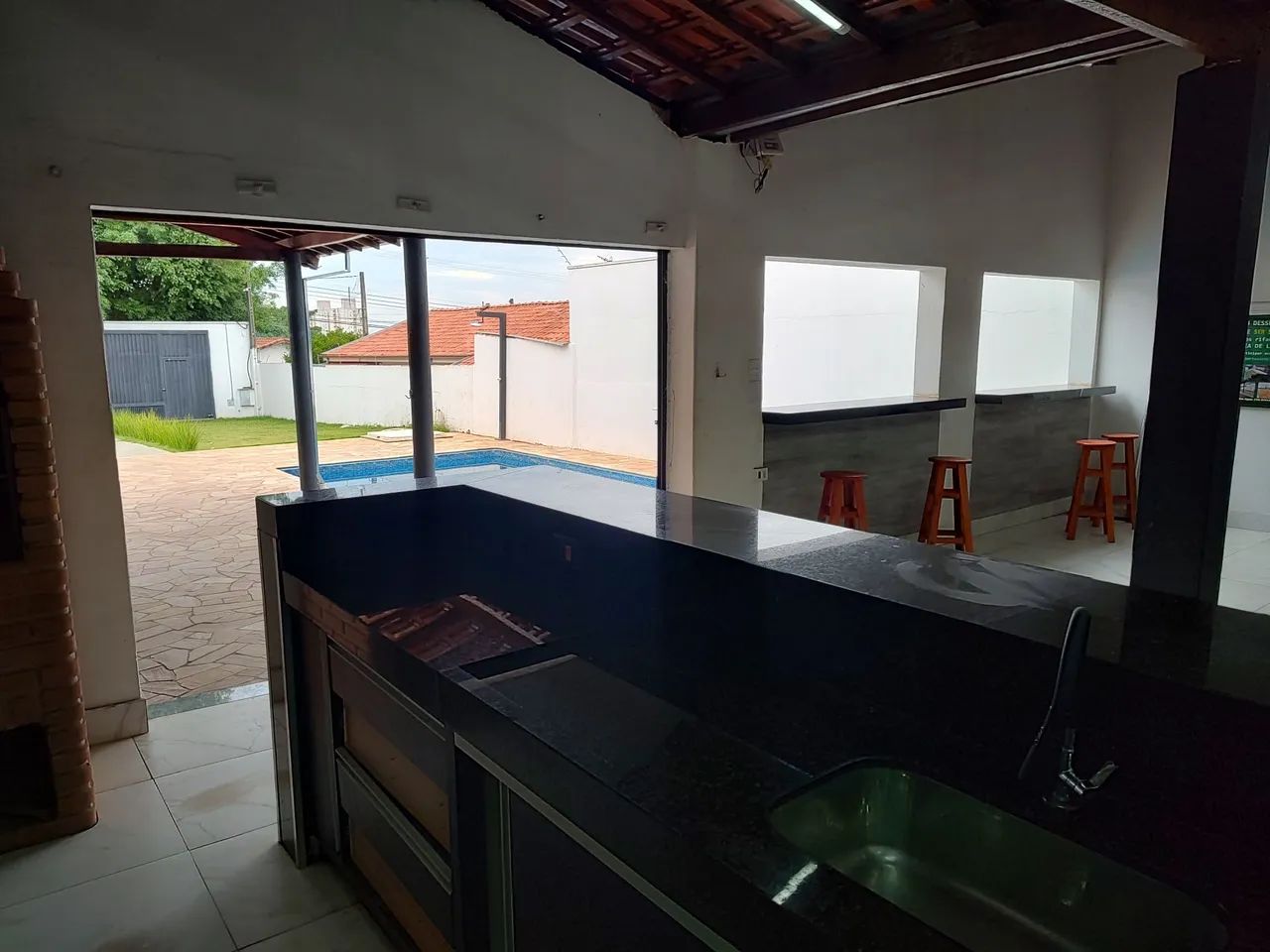 Vendo / troco  por veículos - Foto 3