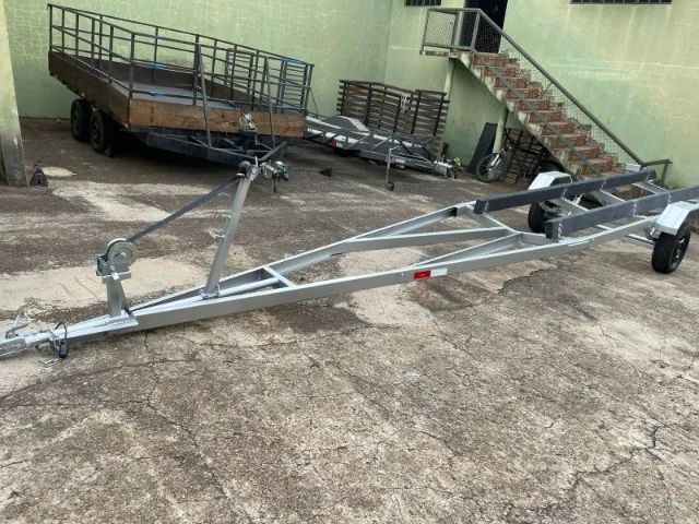 Carreta para lancha 16 e 17 pés sem freio