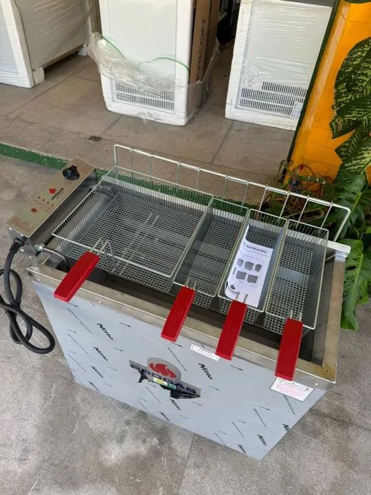 Fritador água e óleo comercial elétrico 220v 6.000watss - 4 cesto marca progás  - Foto 4