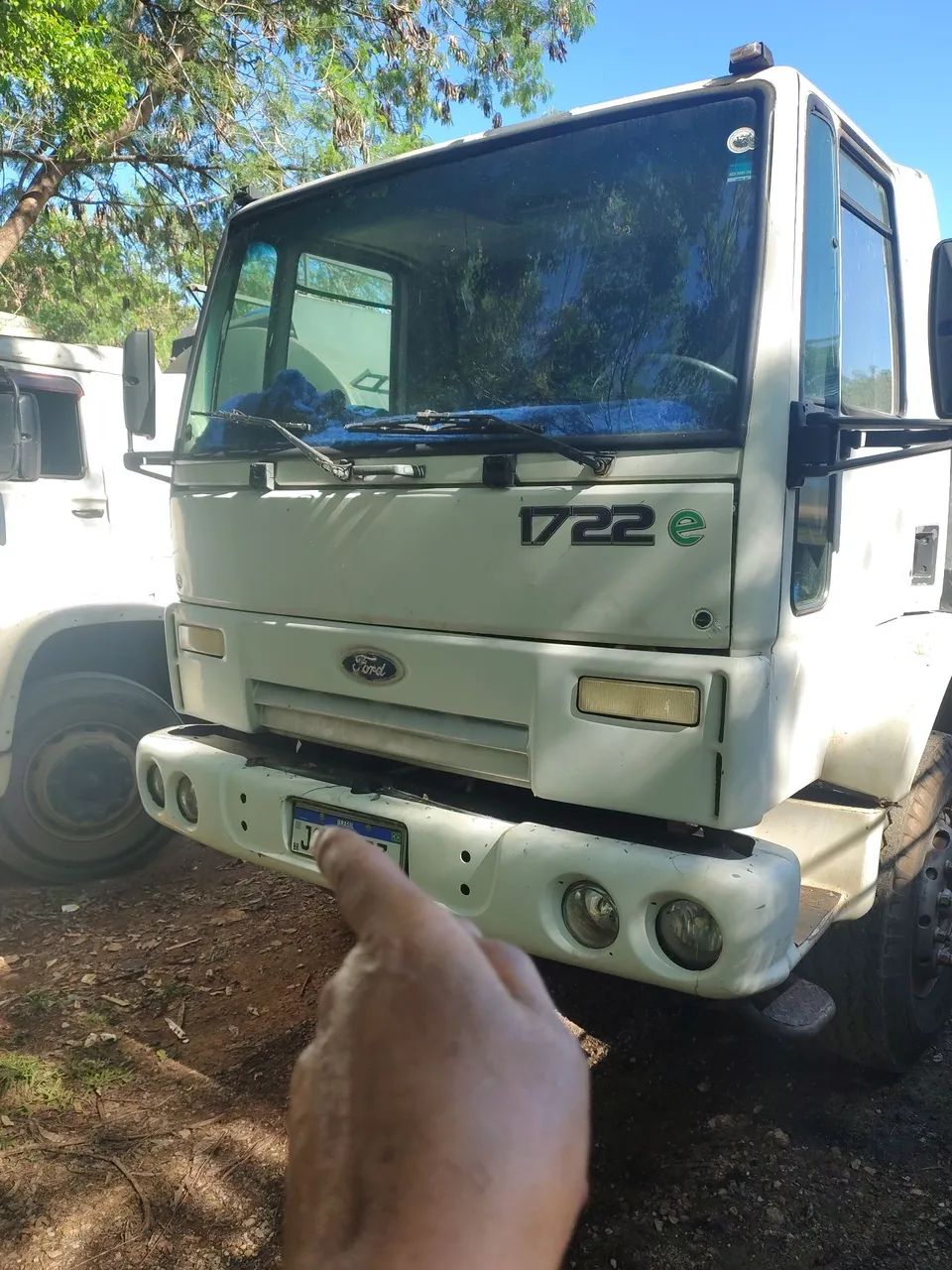 Caminhão pipa Ford 2009 toco