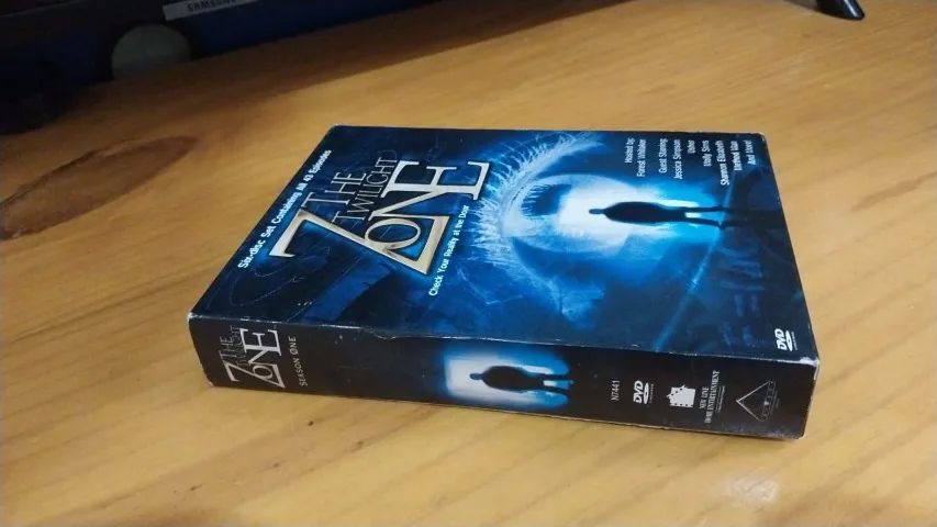 Box Série Completa Twilight Zone 2002 (Além da Imaginação
