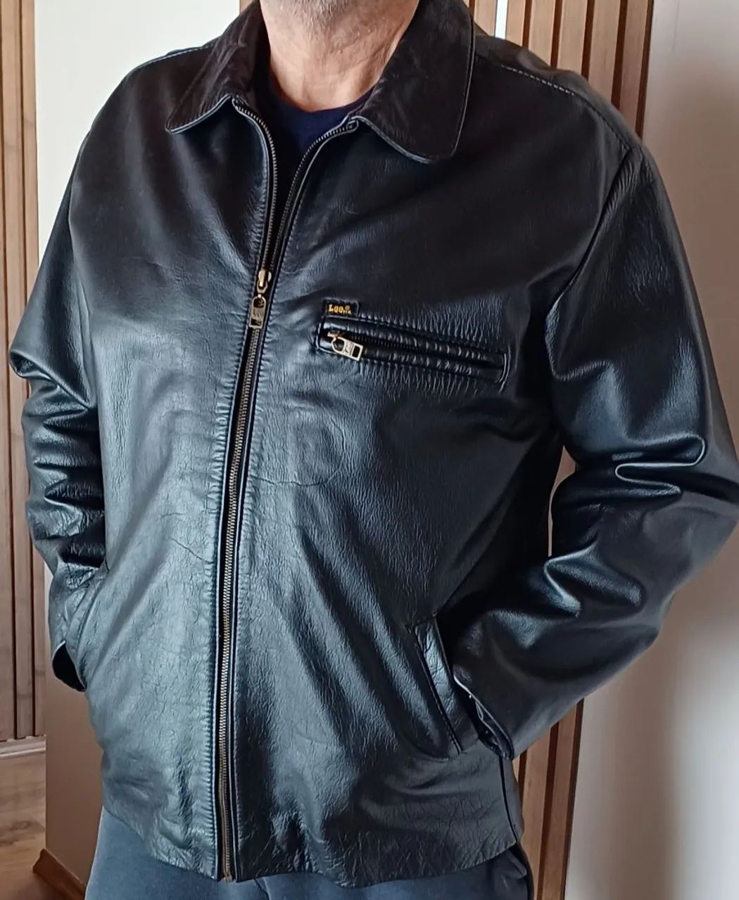 Jaqueta de Couro Masculina - Lee Original - Foto 3