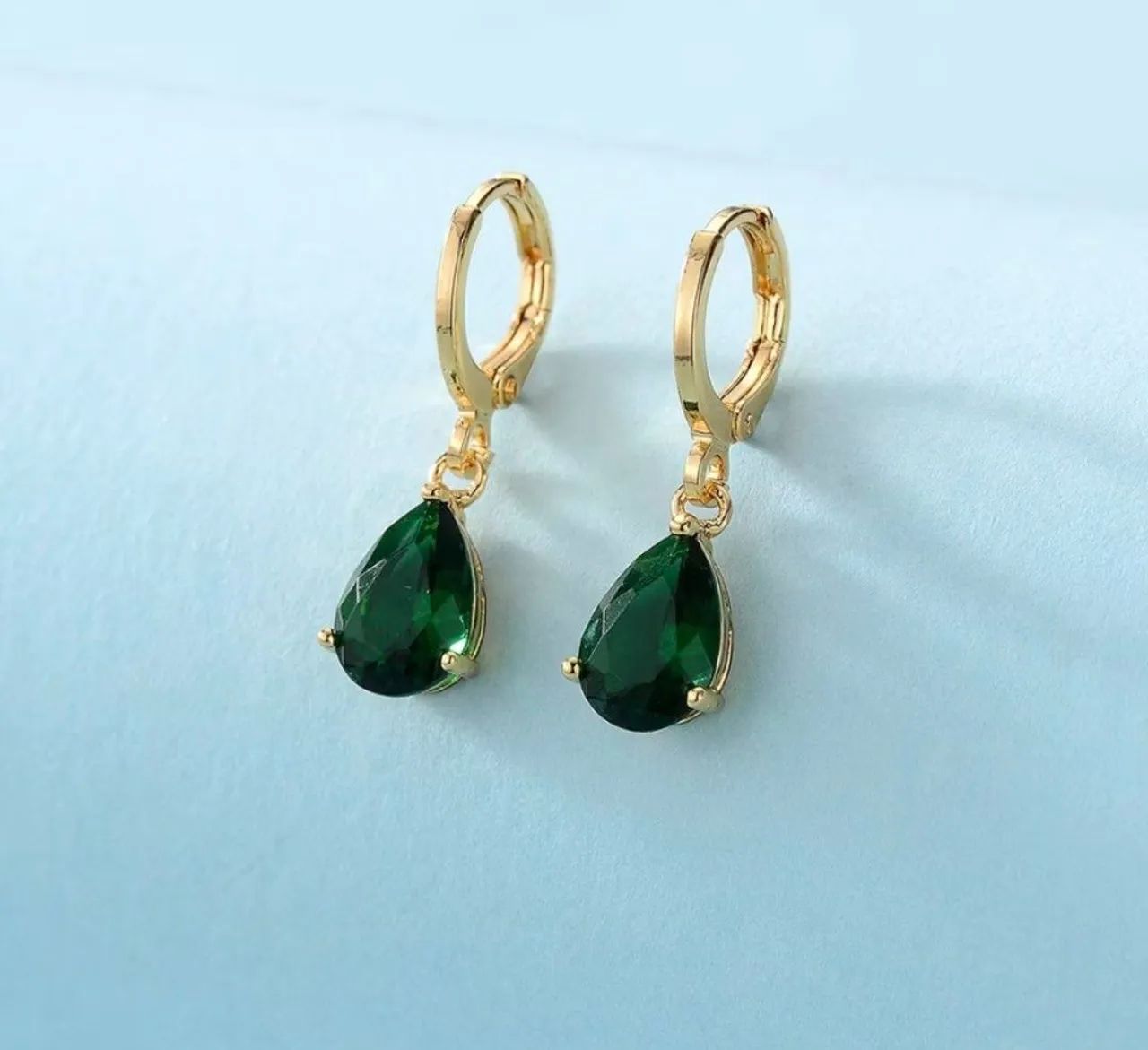 Brinco gota d'água Verde
