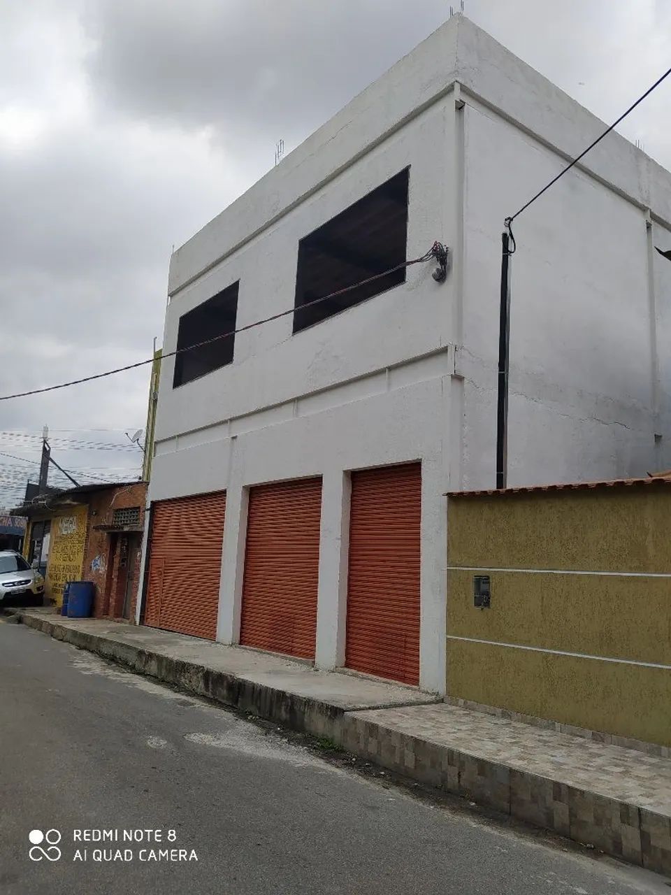 GALPÃO + loja  alugo 