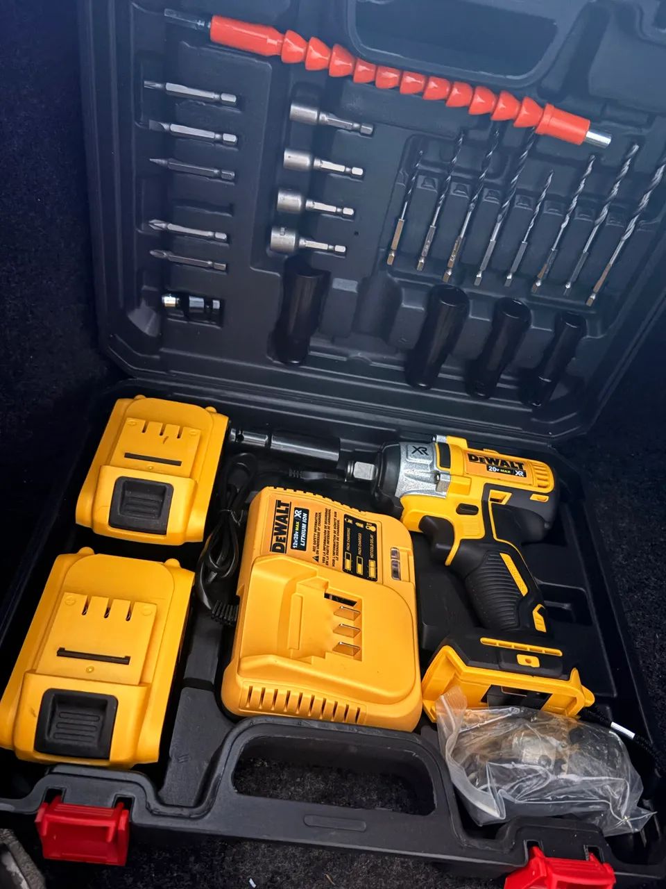 have de Impacto / Parafusadeira DeWalt XR 20V + Kit Completo - Foto 2