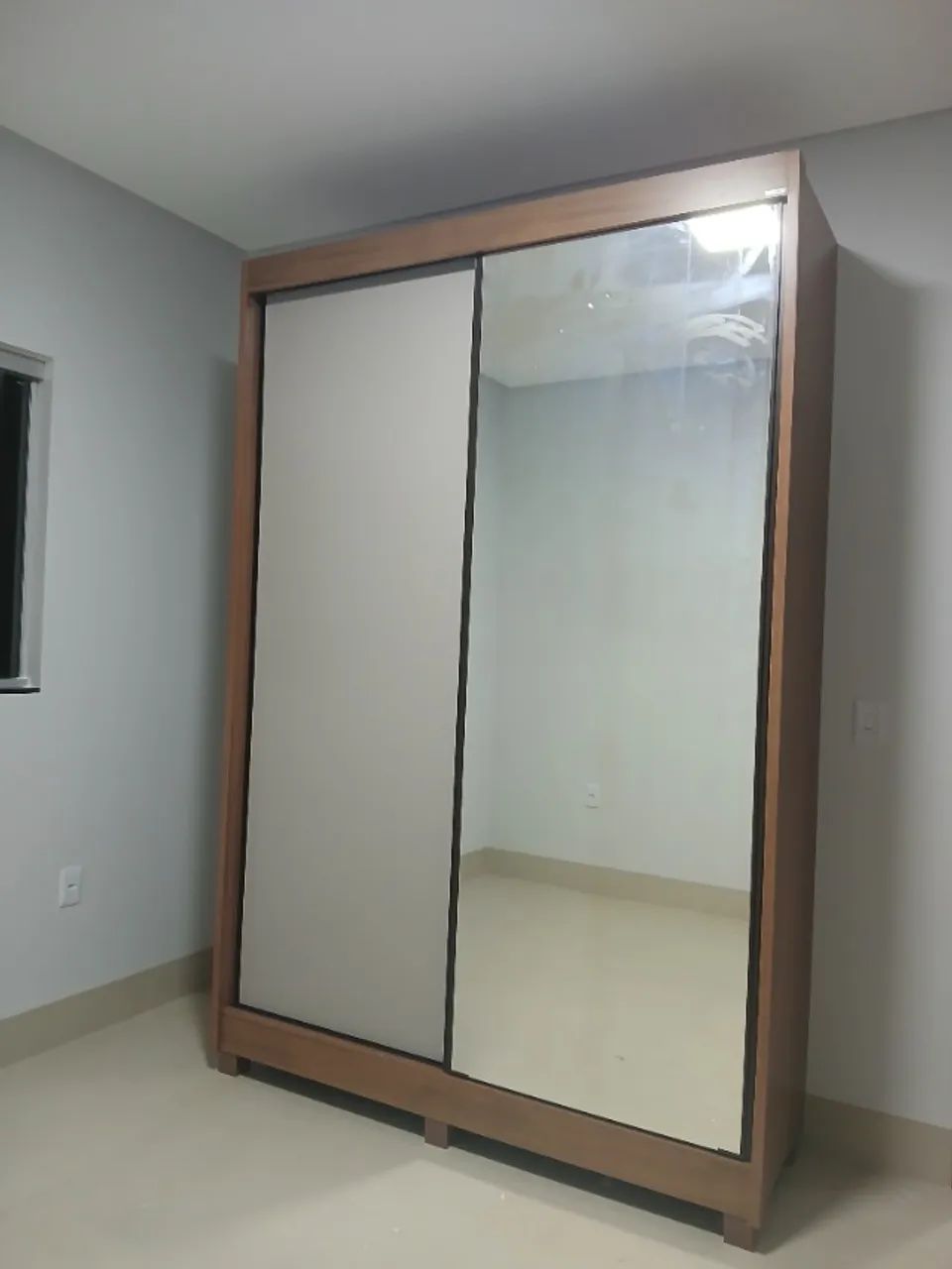 Guarda Roupa MDF porta de correr Solteiro 1.70cm