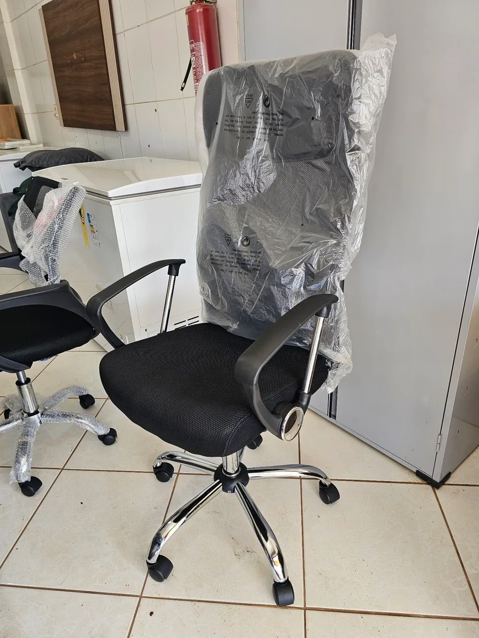 Cadeira de Escritório nova