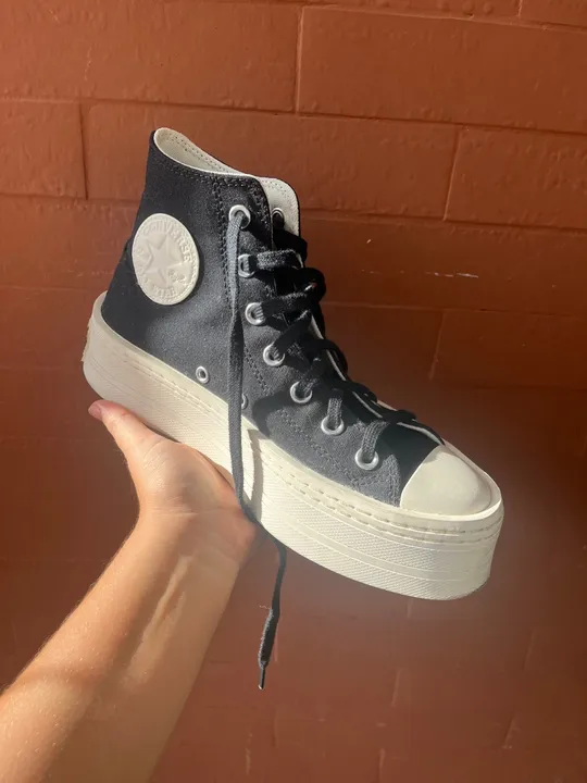 Tênis Converse All Star Preto Plataforma e Cano Alto