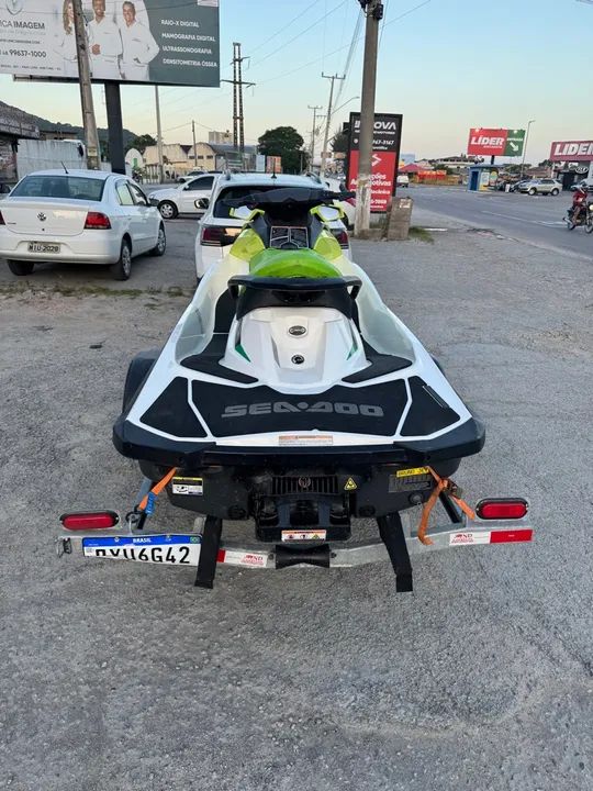Jet Ski Sea Doo 130 - Impecável