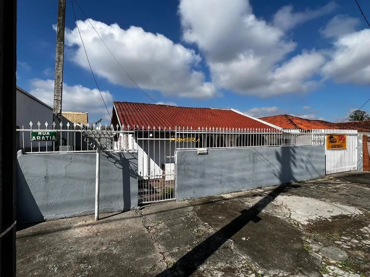 Casa de 94m² à venda em Pinhais.