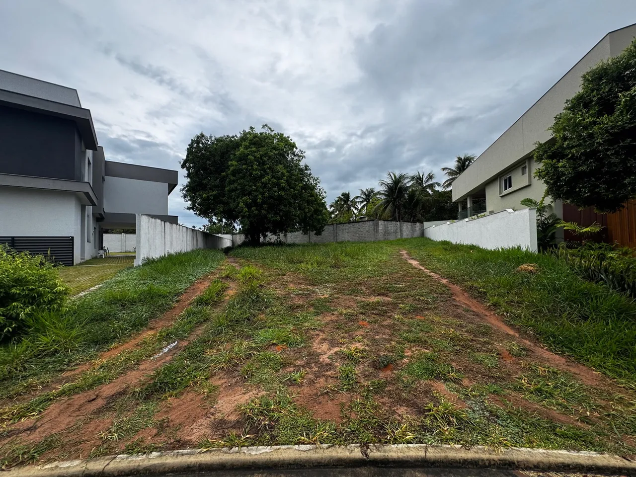 Lote de esquina no Alphaville Natal - Lado Pium