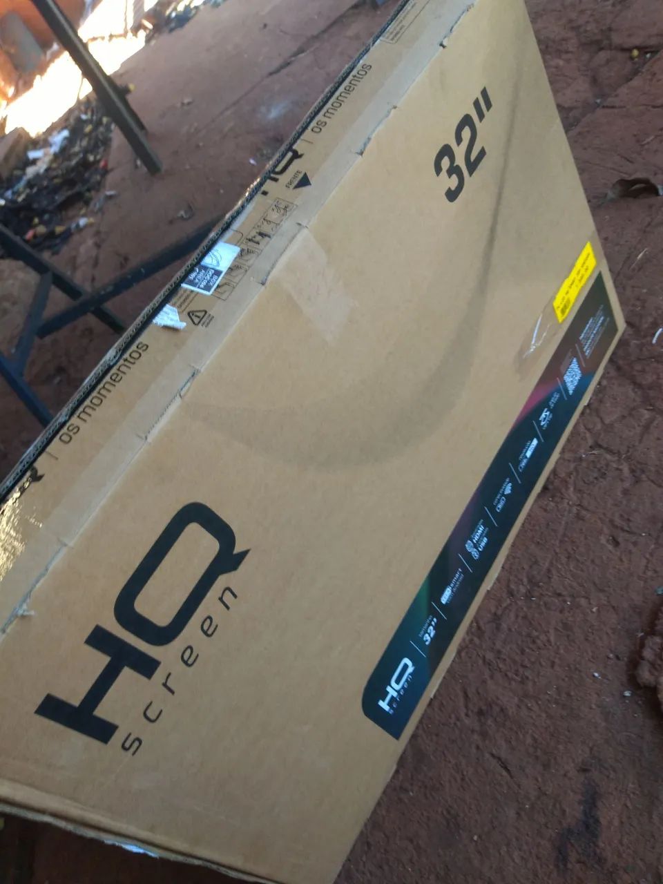 TV HQ Screen 32" - Nova na Caixa