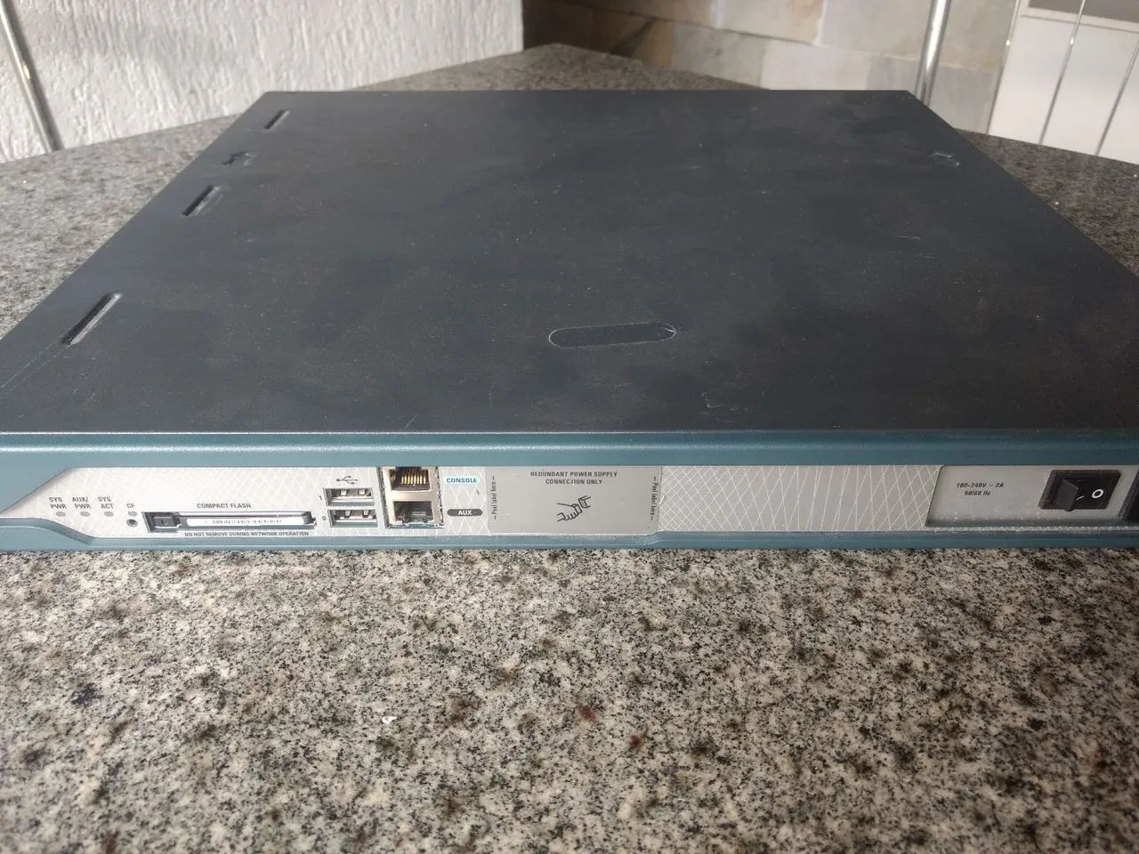 ROTEADOR CISCO 2800 - Foto 2