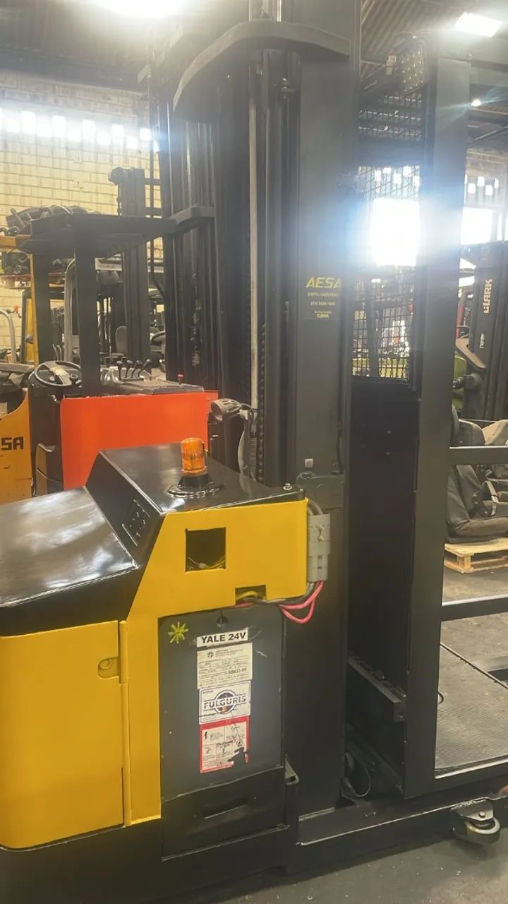 Selecionadora de pedido vertical marca YALE modelo N8 - Foto 5