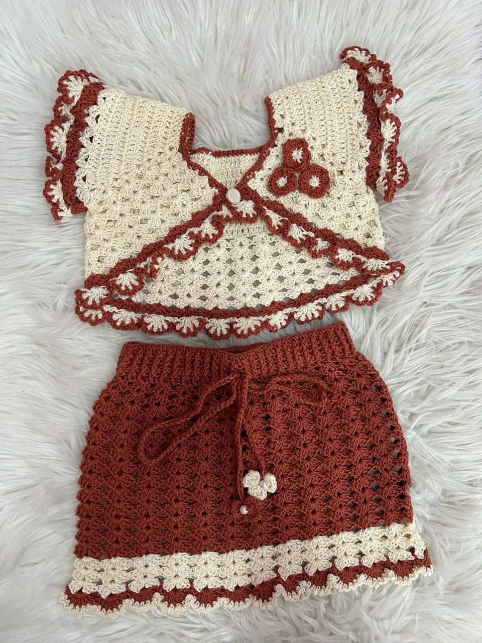 Conjunto Crochê Bebê - Blusa e Saia - Foto 3