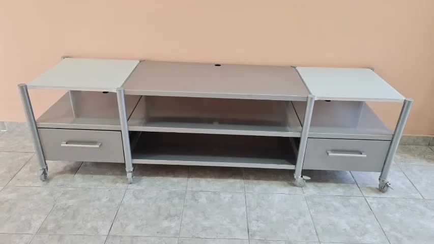 Rack Airoflex serie HT para tv e sistema de som 