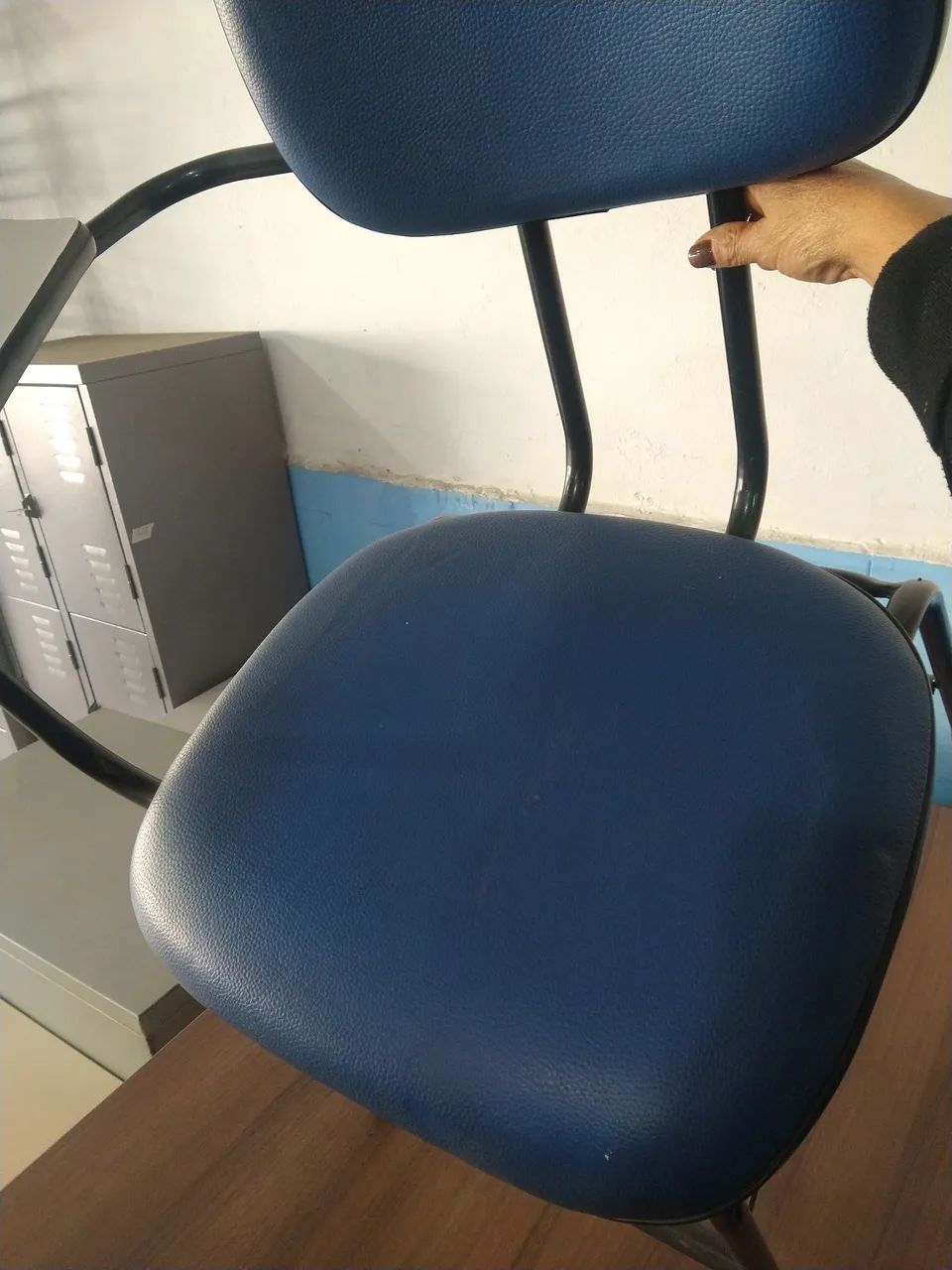 Cadeira Escolar com prancheta - Foto 4