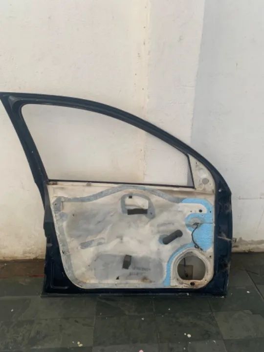Venda de porta dianteira Corsa Sedan Maxx - Foto 3