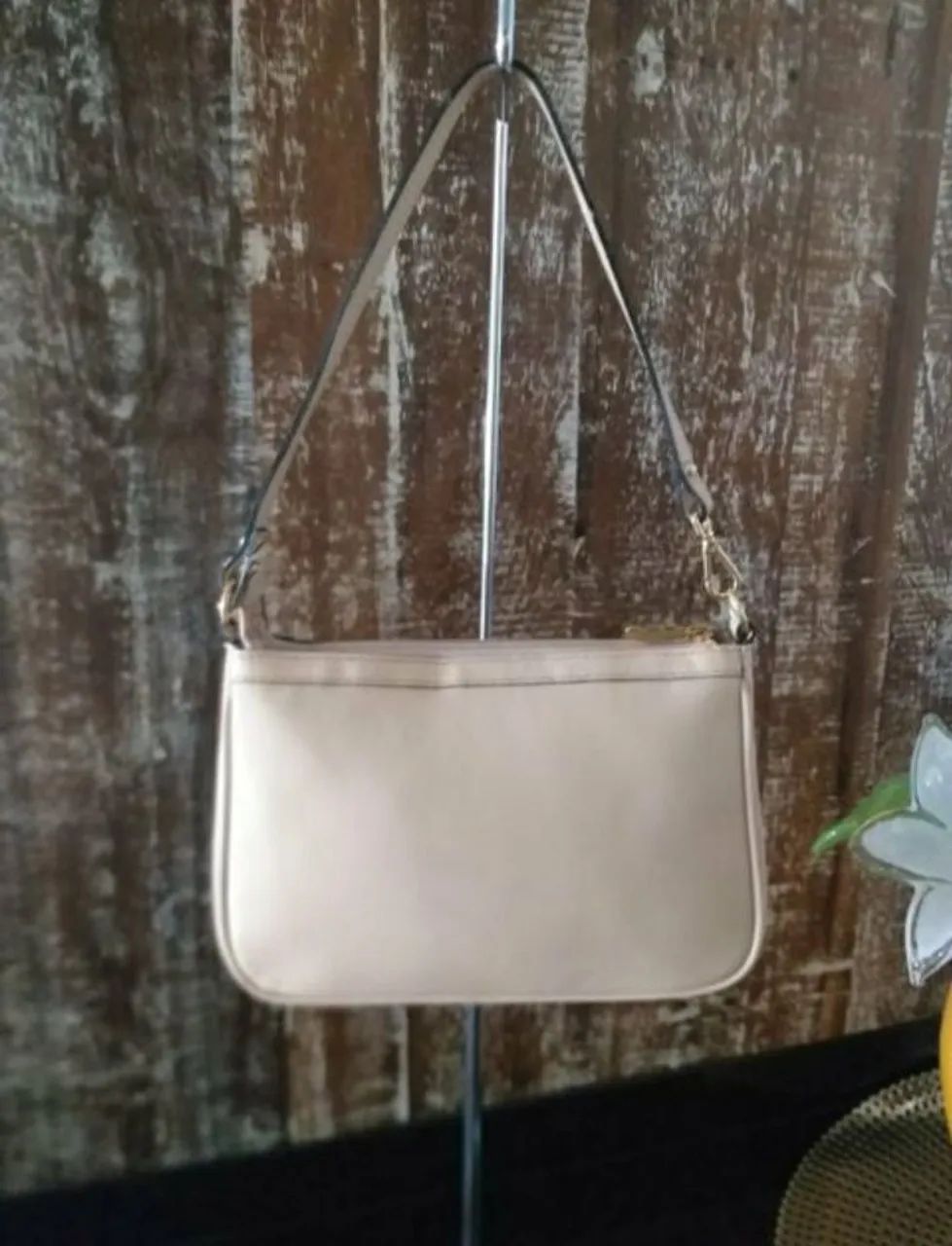 BOLSA 100% COURO, DE TIRACOLO E DE MÃO (DUAS ALÇAS), MARCA SMARTBAG. - Foto 2