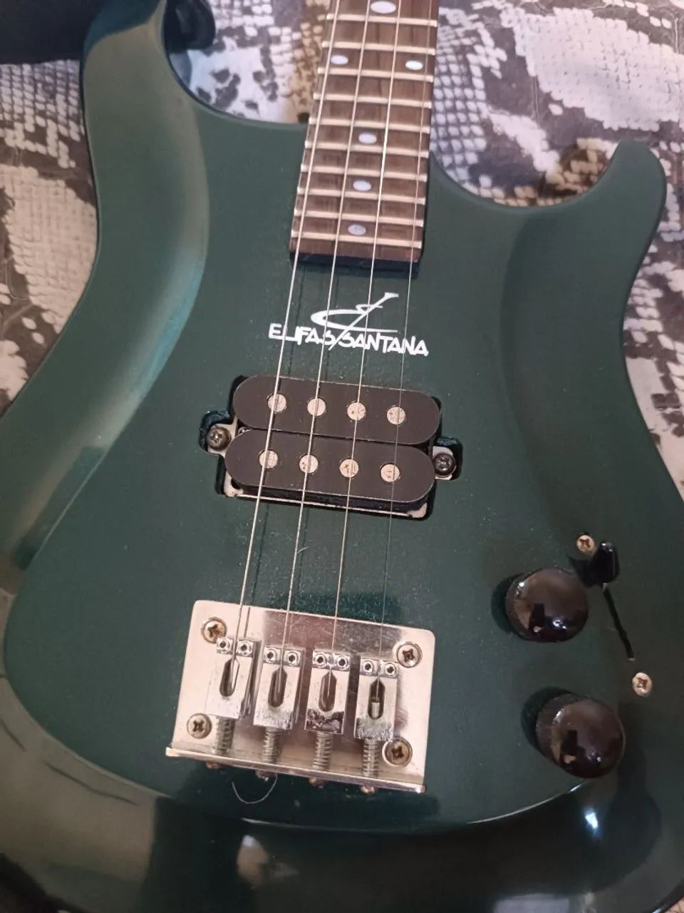 Guitarra baiana Elifaz Santana  - Foto 3