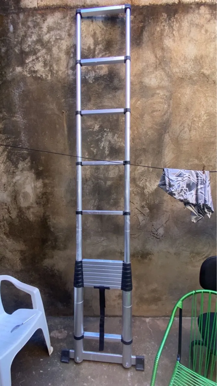 Escada Extensível de Alumínio - vendo urgente hj