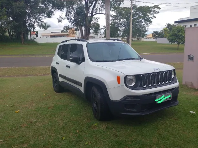 Jeep Renegade, novíssimo, 3 dono, com manual original e chave reserva imperdível