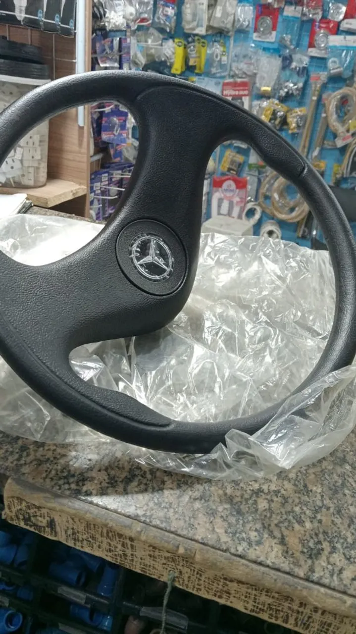 Volante Mercedes 710