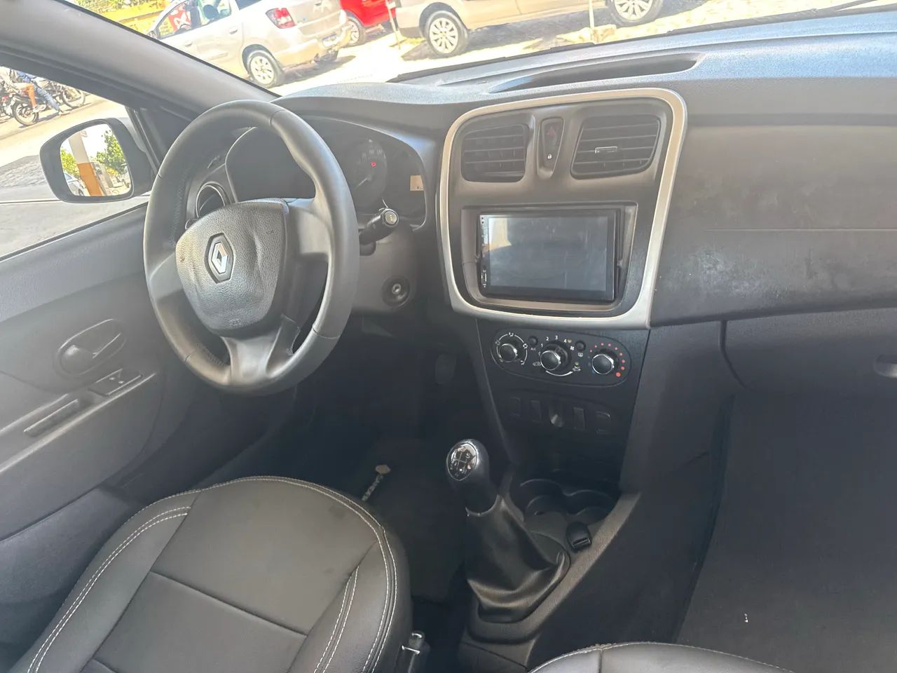 Renault Sandero Authentique Flex 1.0 12V 5P 2018 - Foto 14