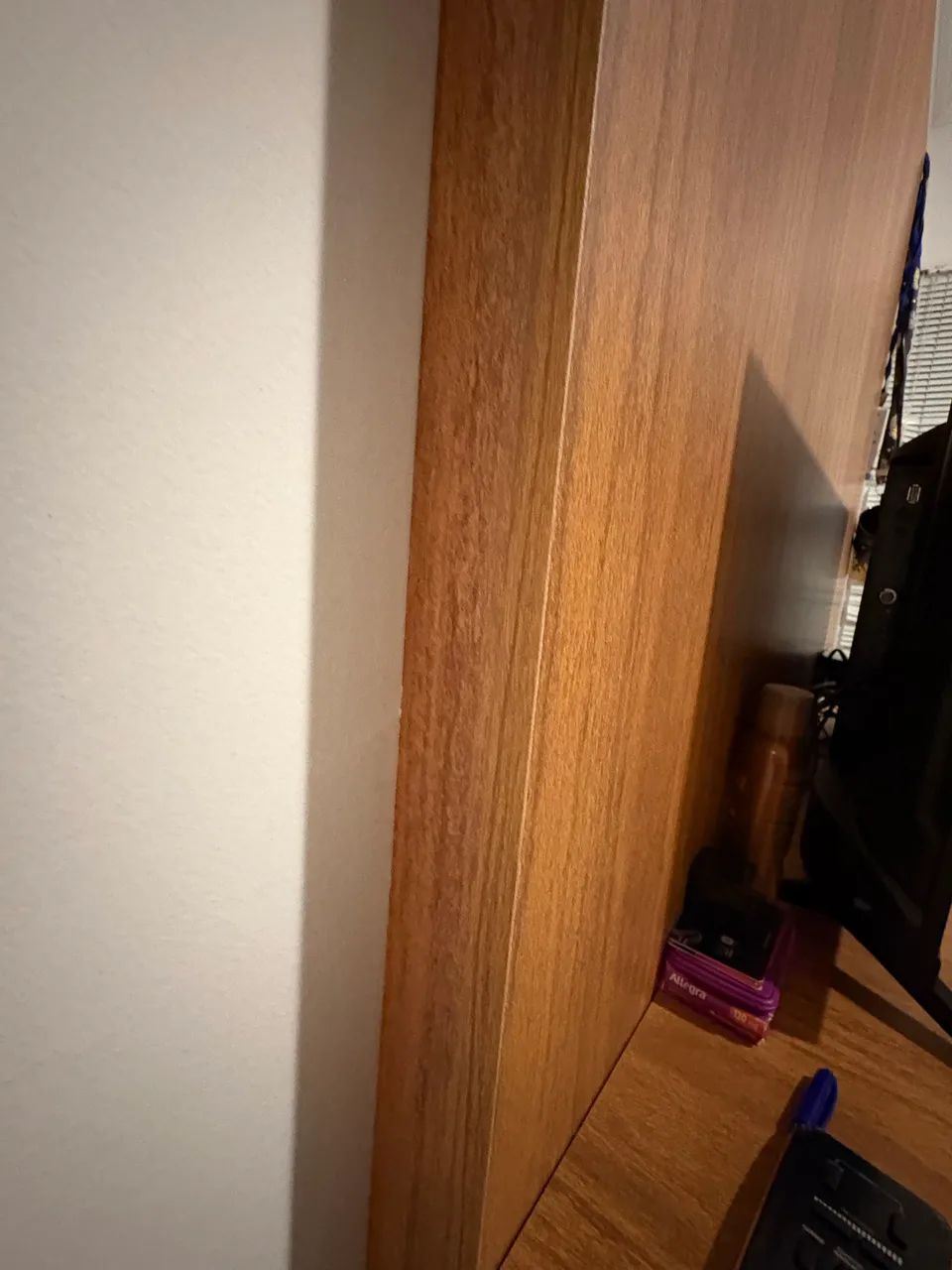 Painel para TV de madeira 64850509744514121