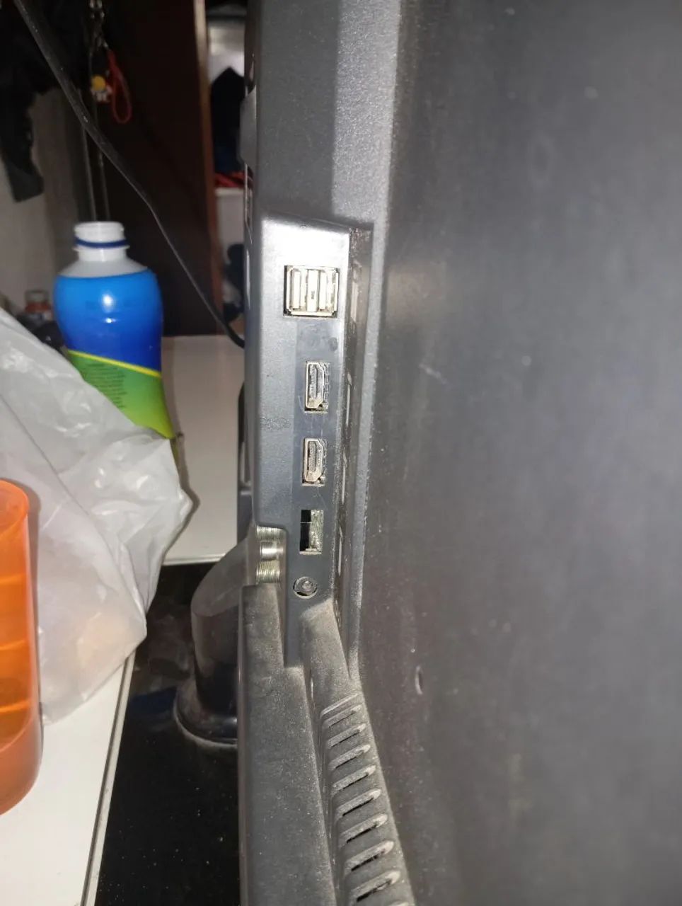 TV Quebrada64313034540161120