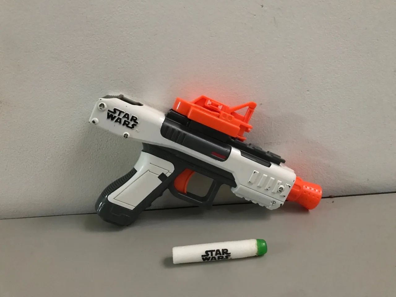Pistola de brinquedo 