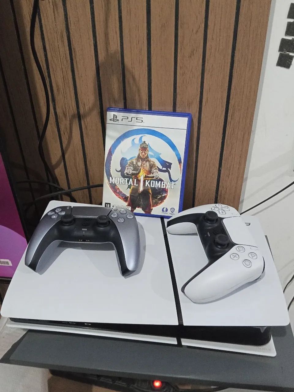 Ps5 com dois controles - Foto 4