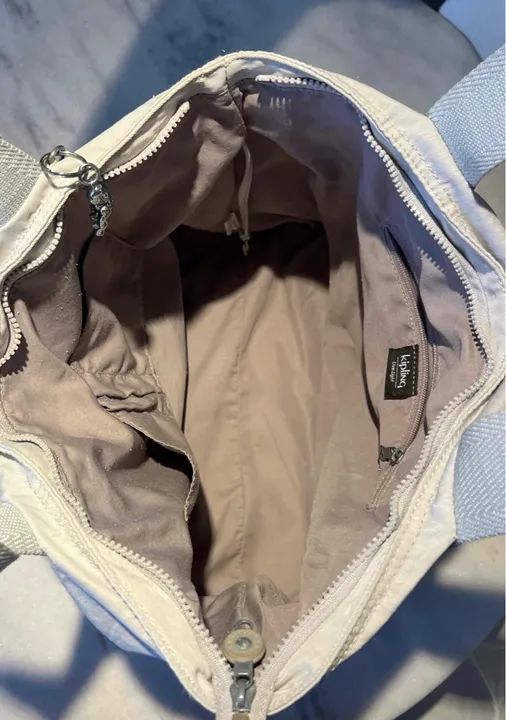 Bolsa Kipling de Ombro Cinza - Foto 5