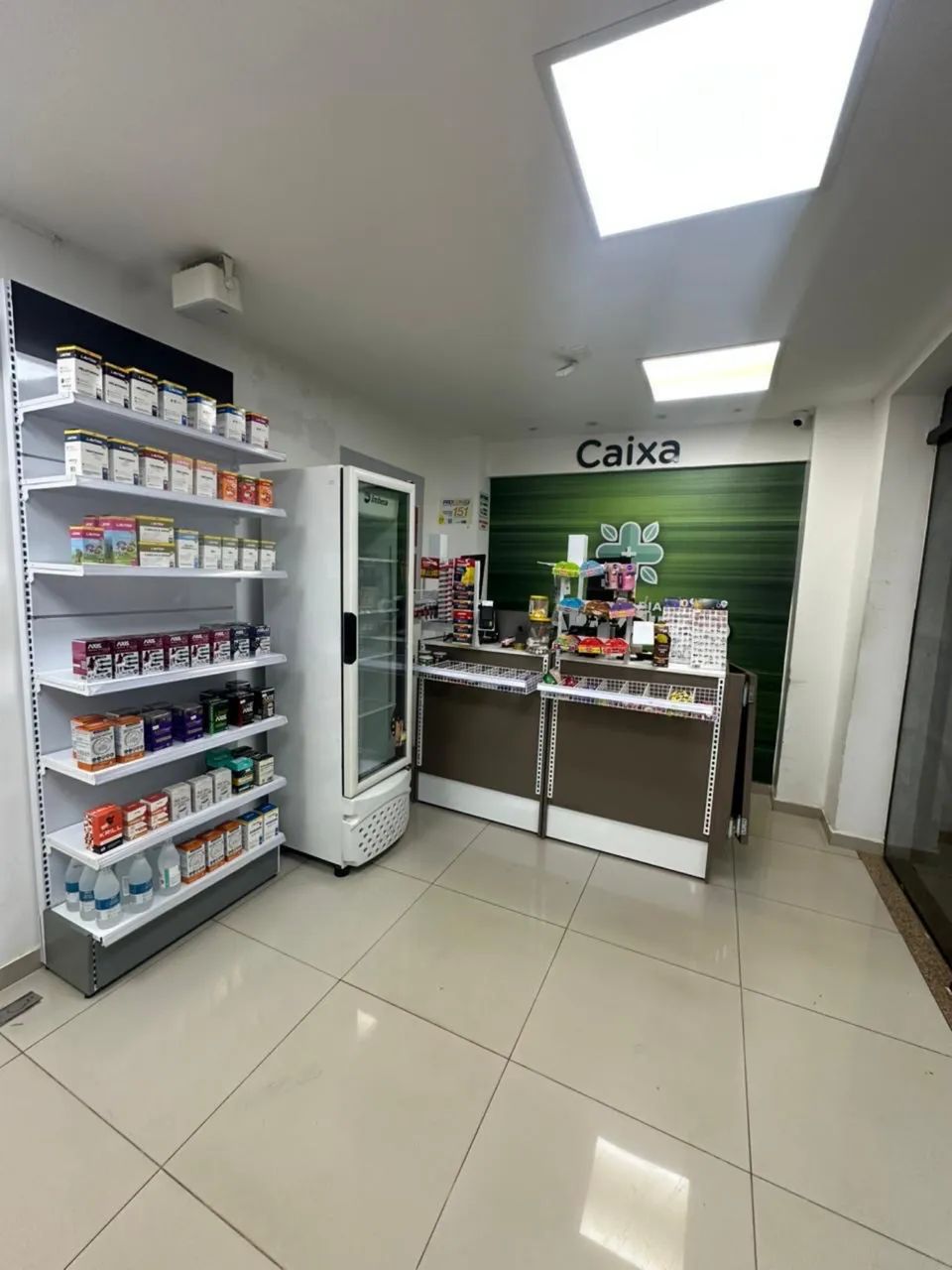 VENDE-SE FARMÁCIA MONTADA!! - Foto 6