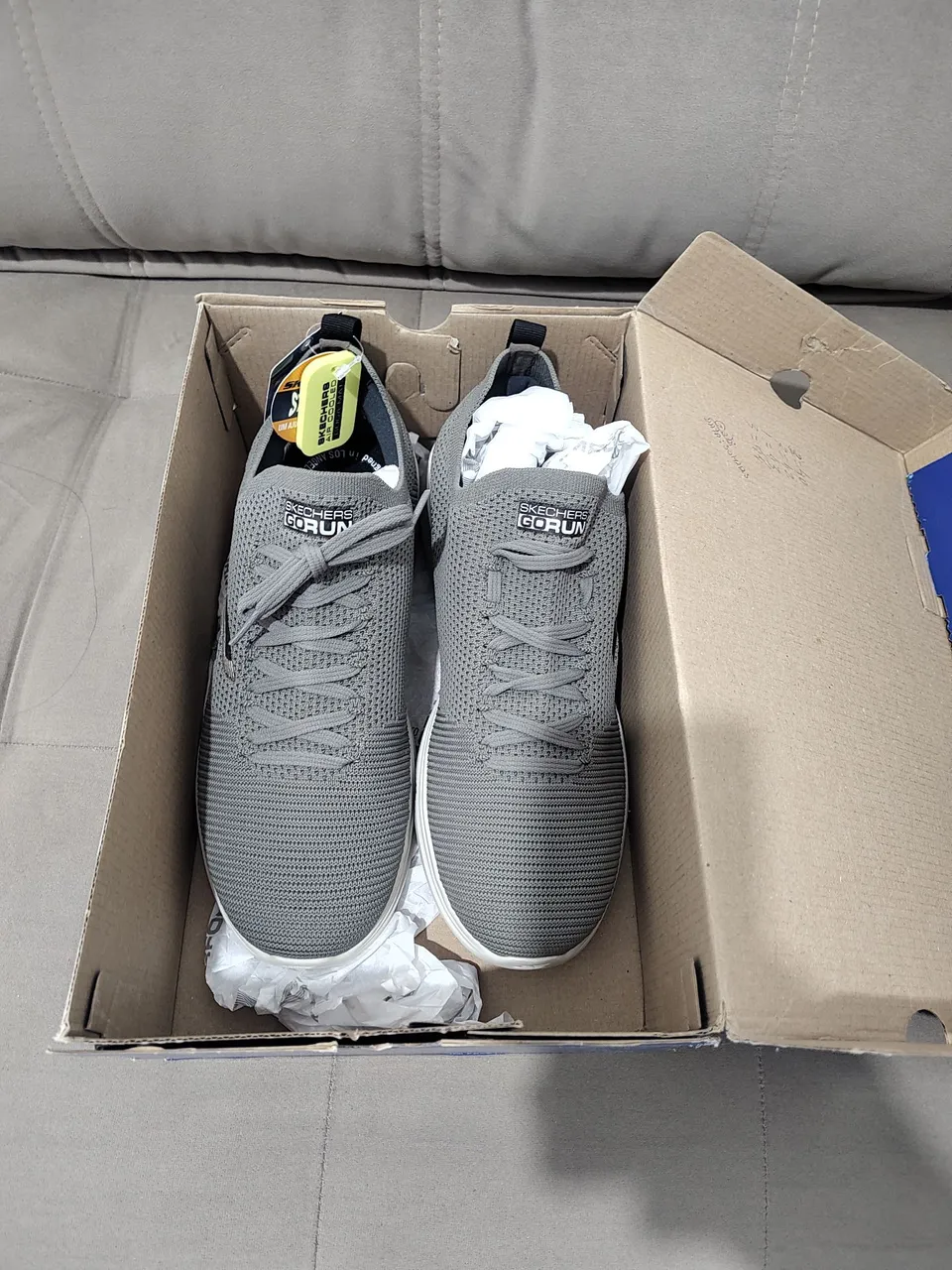 Tênis Skechers GoRun Cinza