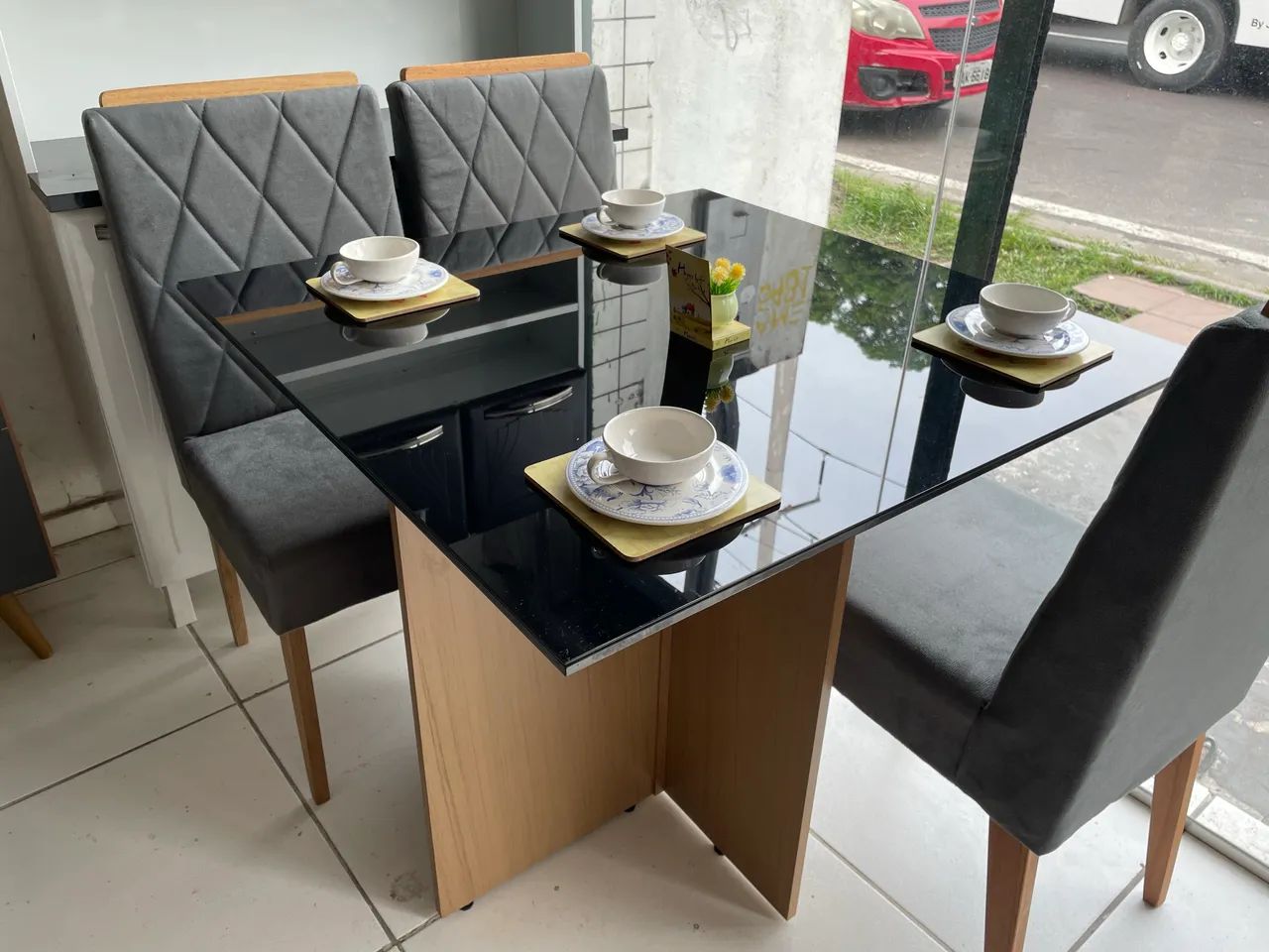 New dining table64341732254466121