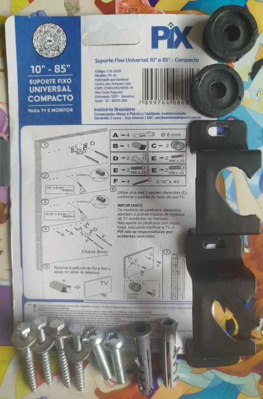 Suporte de TV na parede.