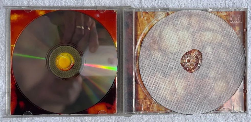 Cd Sepultura - Against - Derrick Green - Pouquíssimo uso! - CDs