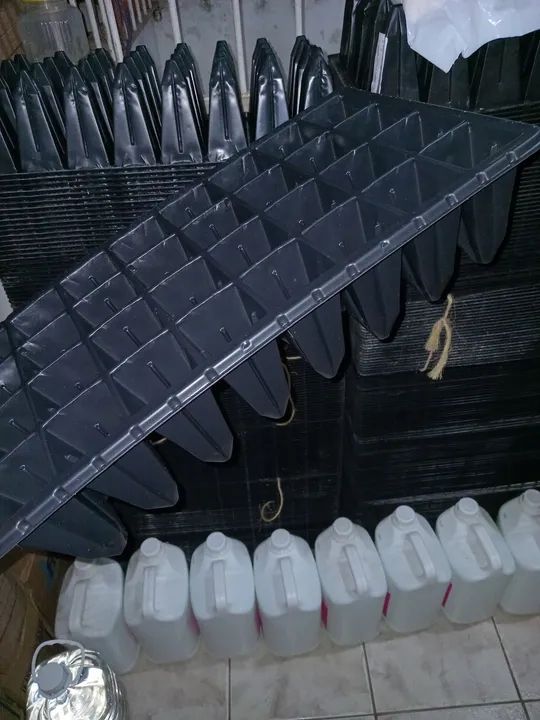 Bandejas para mudas sementeiras64315283950339122