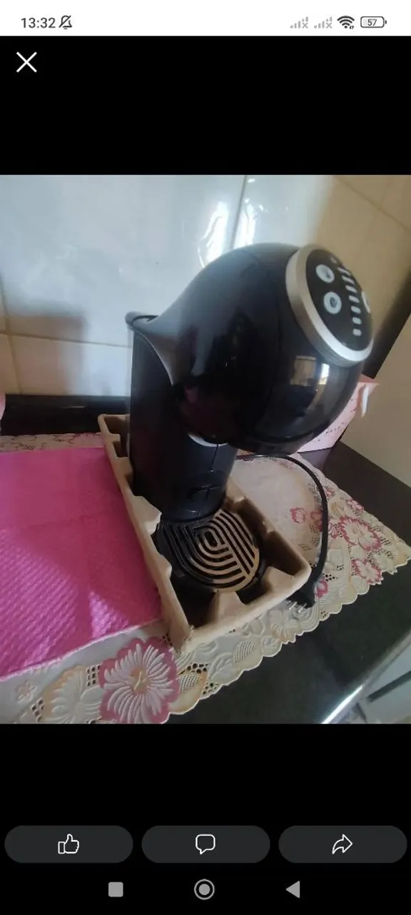 Cafeteira Dolce Gusto pluS Arno.