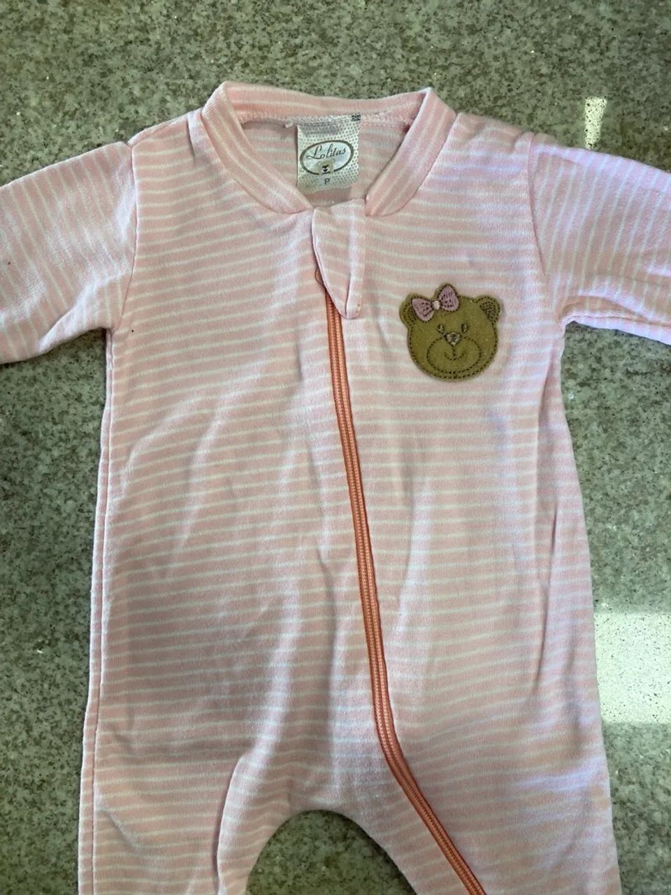 Macacão de bebê rosa com estampa de urso - Foto 4