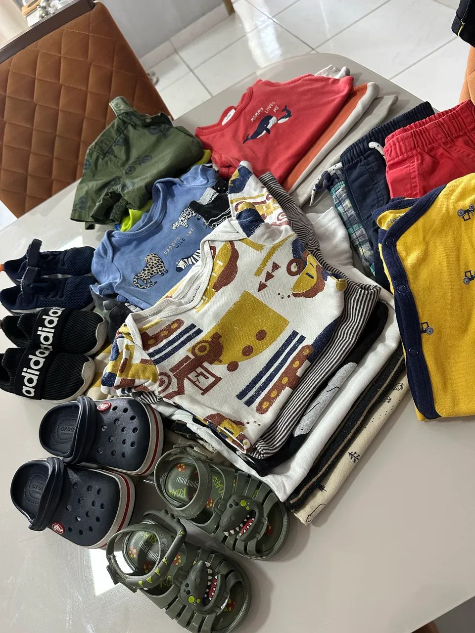 Lote Carters e Tênis 64293281286147120