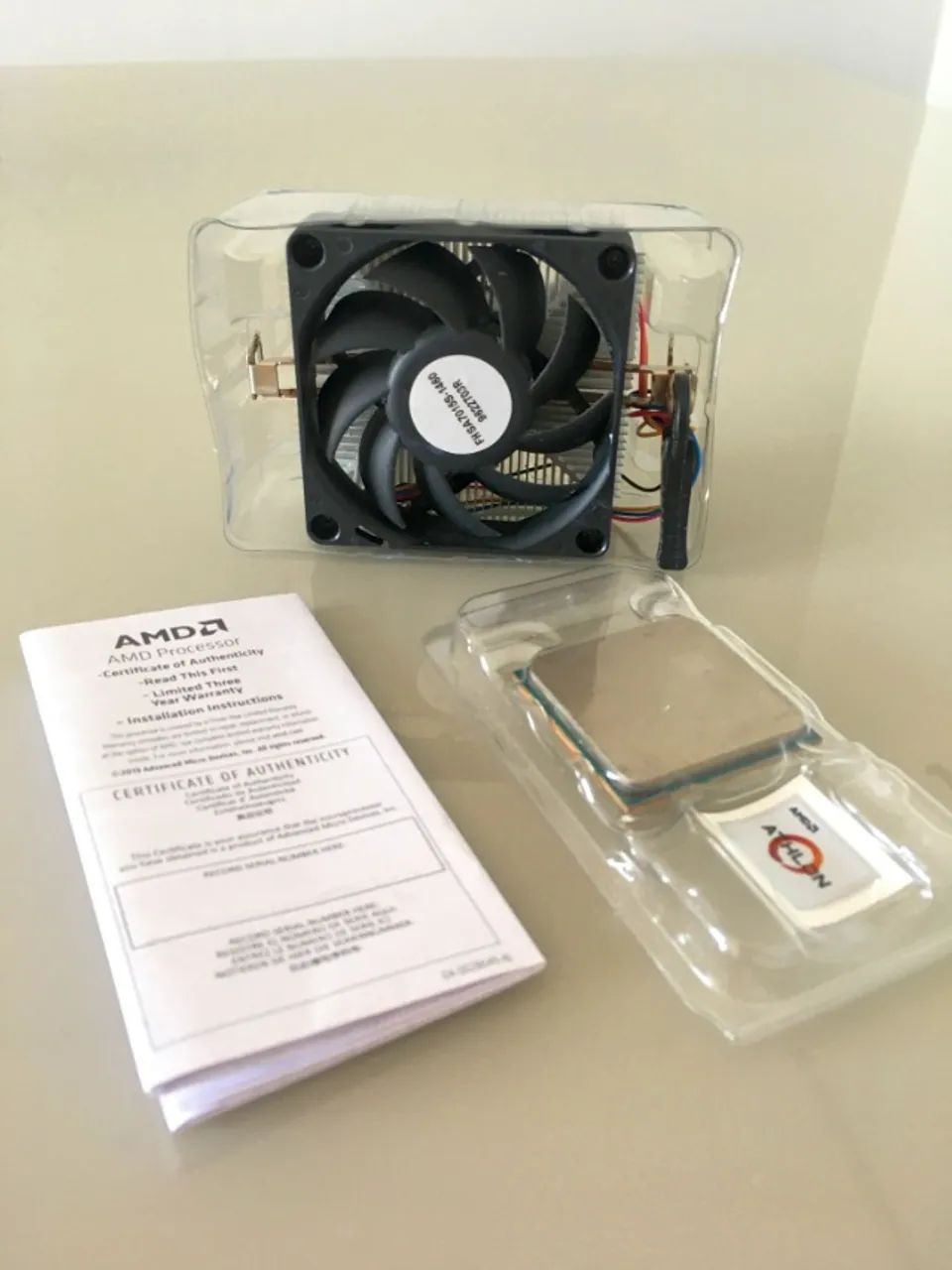 Processador AMD Athlon? 3000G com Placa de Vídeo - ORIGINAL - Foto 2